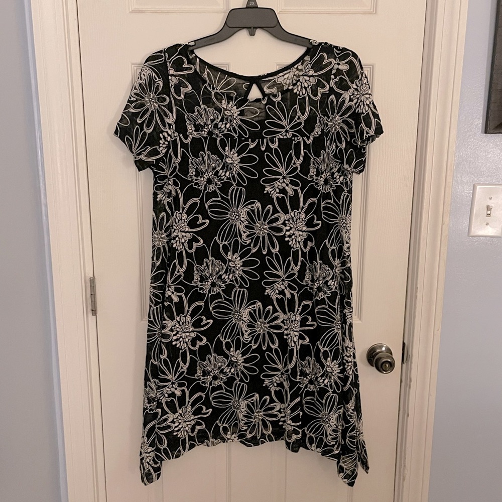 Roz & Ali Lace dress
